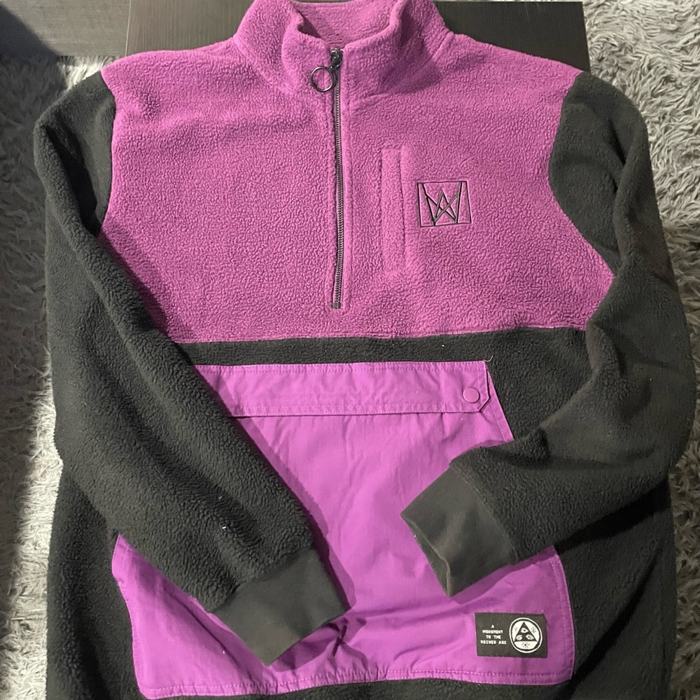Purple and Black Fleece Pullover size M